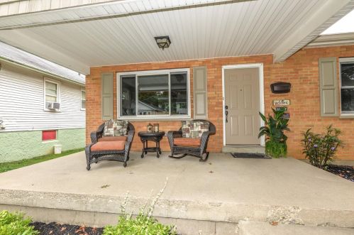 7734 Bowen Ave, Cincinnati, OH 45255-3061