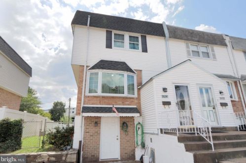 3634 Hereford Ln, Philadelphia, PA 19114-1909
