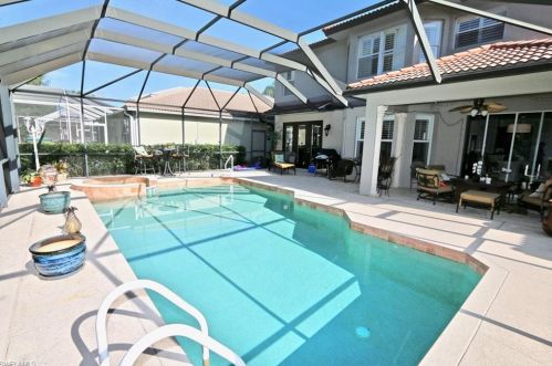 8400 Laurel Lakes Blvd, Naples, FL 34119-9794
