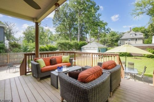 42 Warren Ct, South Orange NJ  07079-2336 exterior