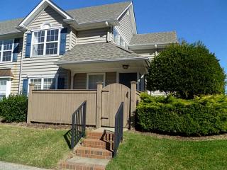 304 Settlement Dr, Williamsburg VA  23188-2671 exterior