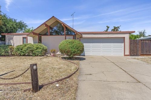 1103 Homestead Rd, Sunnyvale CA  94087-5156 exterior