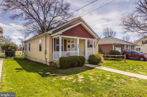 646 Price St, Pottstown, PA 19464-4439