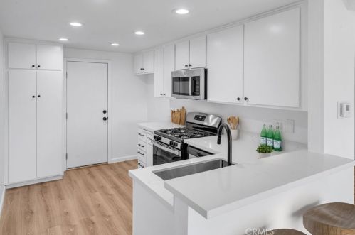 22339 Harbor Ridge Ln, Torrance, CA 90502-2467