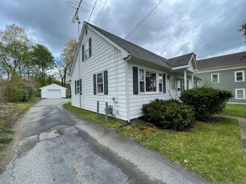 114 Main St, Putnam, CT 06260-1908