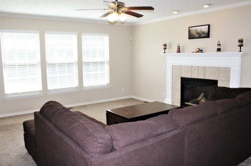 1115 Sparrowwood Blvd, Stonelick, OH 45103-2672