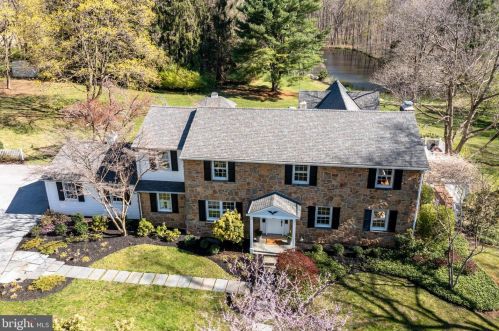 1191 Ridge Rd, Pottstown, PA 19465-8703