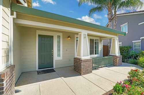 8887 Wood Lily Way, Elk Grove, CA 95757-3296