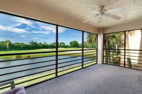 6442 Aspen Glen Cir, Boynton Beach FL  33437-1820 exterior