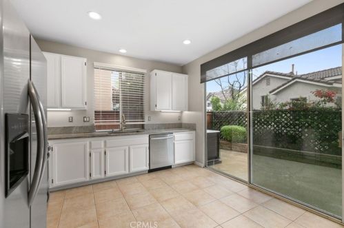 5748 Pinyon Pine Dr, Orange CA  92869-6006 exterior