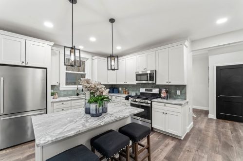 809 Berkshire Ave, Pittsburgh PA  15226-2137 exterior