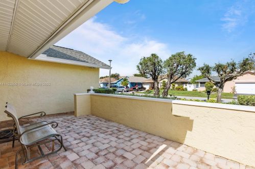 9920 12 St, Hollywood FL 33026-4359 exterior