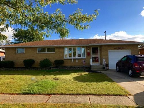 137 Diane Dr, Buffalo, NY 14225-5201
