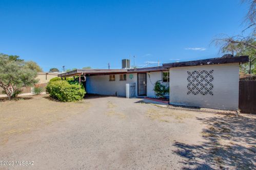 1621 Kilburn St, Tucson, AZ 85705-9235