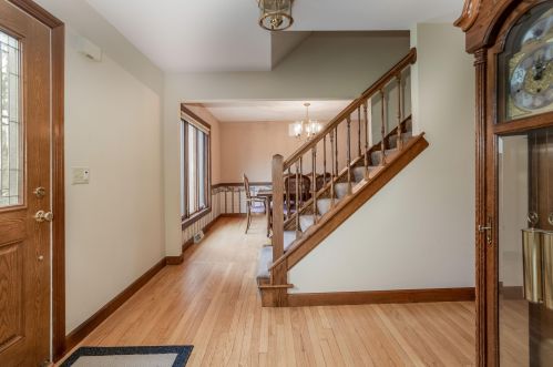 12565 Weatherstone Ct, Waukesha, WI 53151-6154