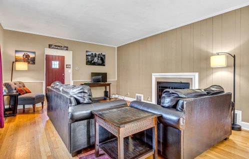 609 Waldo Blvd, Manitowoc WI  54220-2829 exterior