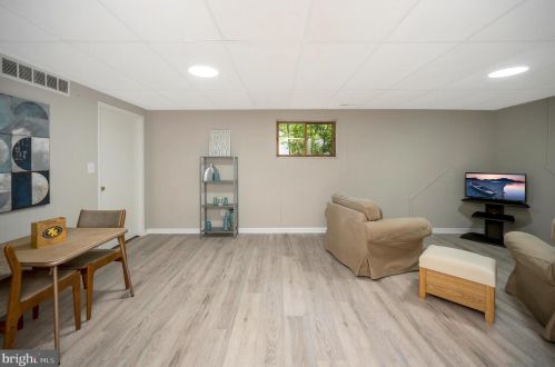 120 Hillside Dr, Locust Grove VA 22508-5233 exterior