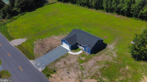 75 Honolulu Rd, Frankford DE  19945-2019 exterior