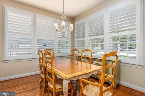 18345 Mid Ocean Pl, Leesburg VA 20176-7451 exterior