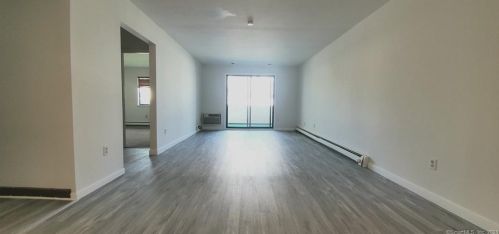 252 Harlem Ave, Bridgeport, CT 06606-4533