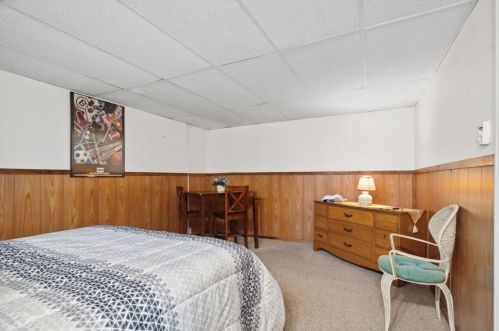 24 Bennett Way, Newmarket NH 03857-2341 exterior