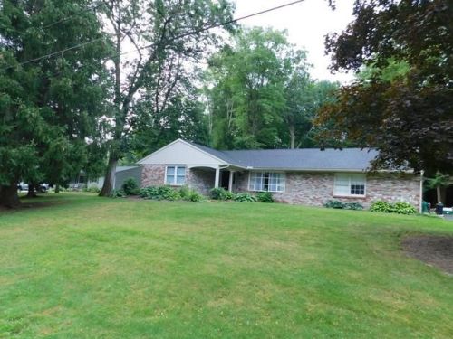 105 Woods Rd, Warren, PA 16365-1238