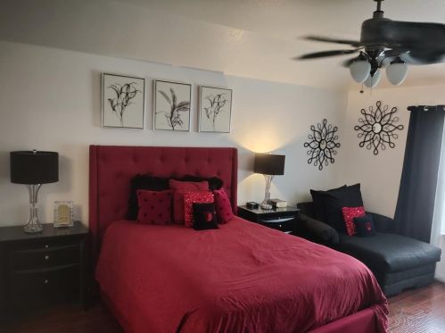 1084 Magnolia Ln, Cedar Hill TX 75104-6200 exterior