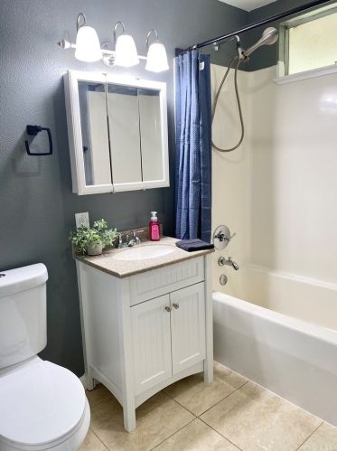 11 Glen Cir, Oroville CA  95966-9250 exterior