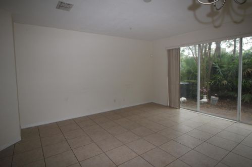 779 Pipers Cay Dr, West Palm Beach, FL 33415-4012