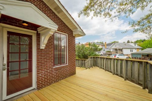 1537 Berkshire Ave, Pittsburgh PA  15226-2431 exterior