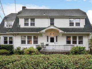 514 Forest Ave, Rye, NY 10580-3439