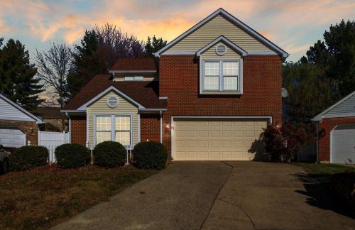 1052 Hampshire Pl, Florence KY  41042-9351 exterior