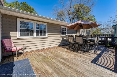 1229 Sylvania Pl, Lacey NJ  08731-4440 exterior