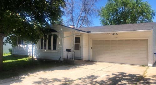 1851 Lilac Ln, Green Bay, WI 54302-2317