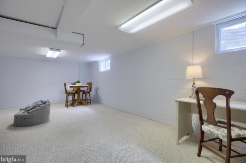 2515 Chestnut Ridge Dr, Lancaster PA  17601-1936 exterior