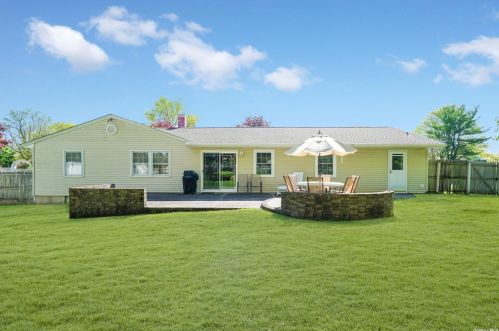 53 Strathmore Village Dr, South Setauket, NY 11720-1225