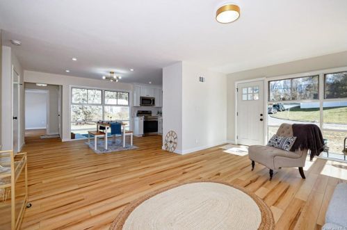 2603 Mercer Ct, Yorktown Hgts NY  10598-3103 exterior