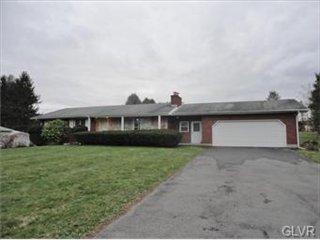 1270 Spring Valley Rd, Bethlehem, PA 18015-5743