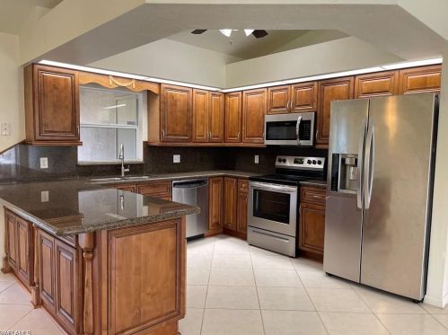 934 Garnet Ave, Lehigh Acres FL  33974-7503 exterior