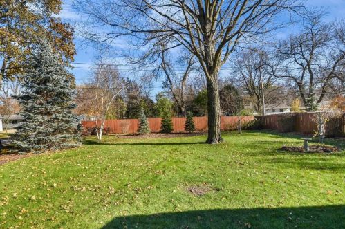 2301 Prairie Rd, Madison, WI 53711-4151