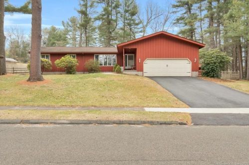 330 Pattonwood Dr, Southington, CT 06489-1615