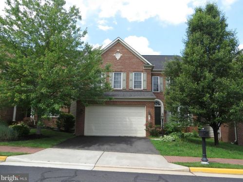 9510 Daniel French St, Lorton, VA 22079-2328