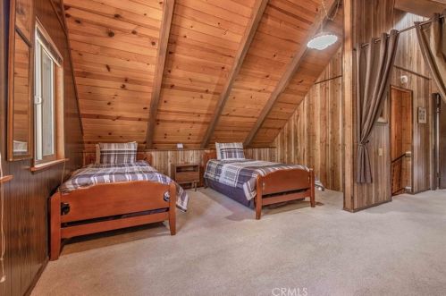 919 Mountain Ln, Big Bear City CA  92314 exterior