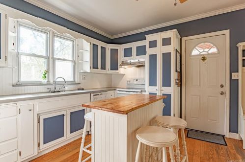 39 Ludingtonville Rd, Whaley Lake NY  12531-3002 exterior