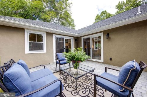 817 Bryn Mawr Ave, Newtown Square PA  19073-4333 exterior