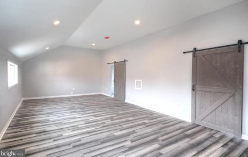 219 5th Ave, Runnemede NJ  08078-1313 exterior