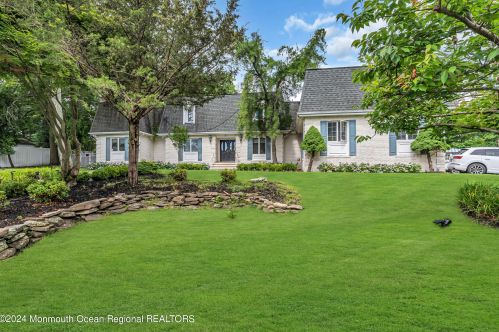 7 De Camp Ct, West Long Branch, NJ 07764-1165