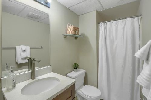 20 Sabrina Ln, Crotonville NY  10562-3456 exterior