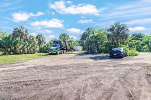 360 15th St, Naples FL  34117-3337 exterior