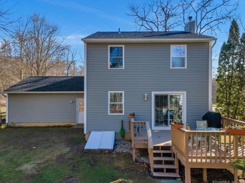 40 Carli Blvd, Colchester CT  06415-1867 exterior